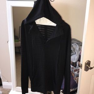 Krew long sleeve with hood